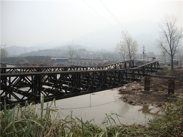 湖南顺天建设集团郴州大道项目部钢桥及钢支撑